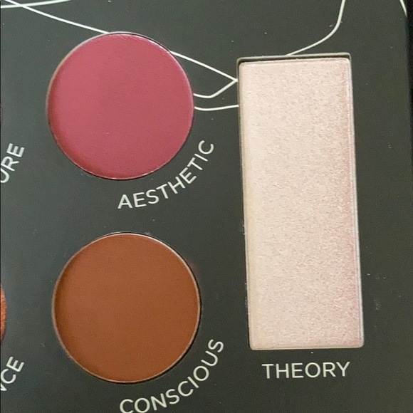 New Protege eyeshadow palette - Picture 6 of 6
